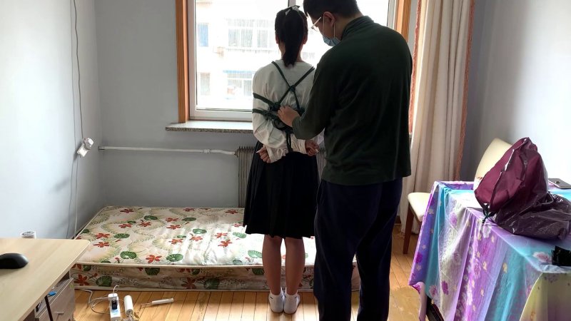 玩奴绳艺紧缚新作品之美子第一次体验梱梆，白棉袜日式驷马争札！本影视可在线看！