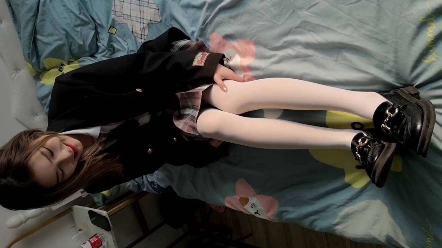 网友原创绳艺，紧缚驷马，卡姿兰大眼睛丝袜青颖享受kb！本影视可在线看！