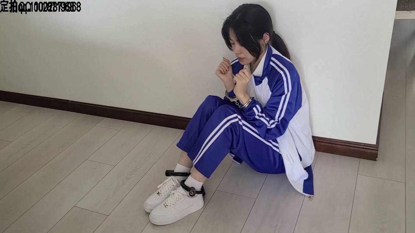 一往情深工作室定拍，绳艺定拍vk，女校花被折磨凋零！本影视可在线看！