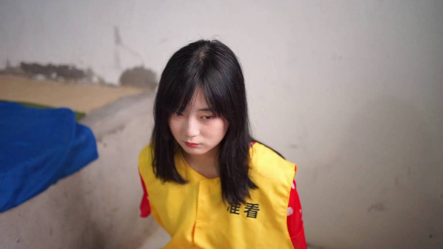 结绳而治kb绳艺，镣铐紧缚，薛怡君被锁链押解去往何处！本影视可在线看！