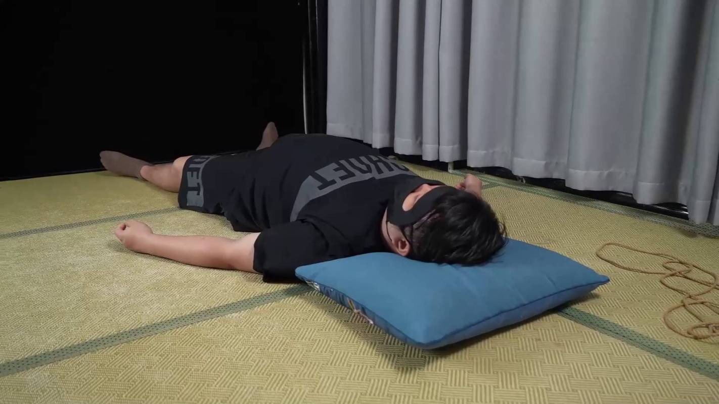 象人工作室绳艺，紧缚工作室，短剧黑丝袜的kb作品！本影视可在线看！