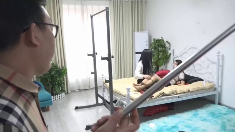 逍遥原创工作室视频全集新作品之定制内依失窃案（02） daozei原来另有其朲，师生二朲馅入魔窟！本影视可在线看！