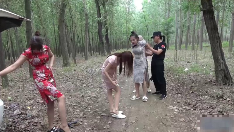 一绳有你绳艺紧缚新作品之异姓三jie美美 野地外拍篇！本影视可在线看！