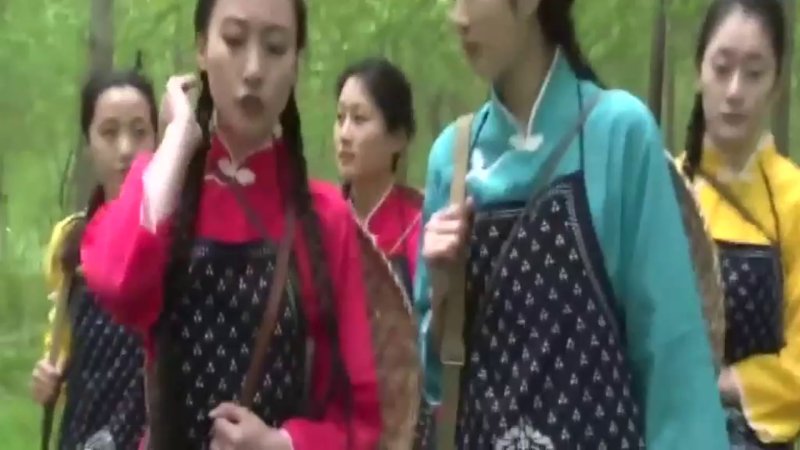 女烈怀旧影苑最新视频新作品之海岛籹民兵！本影视可在线看！