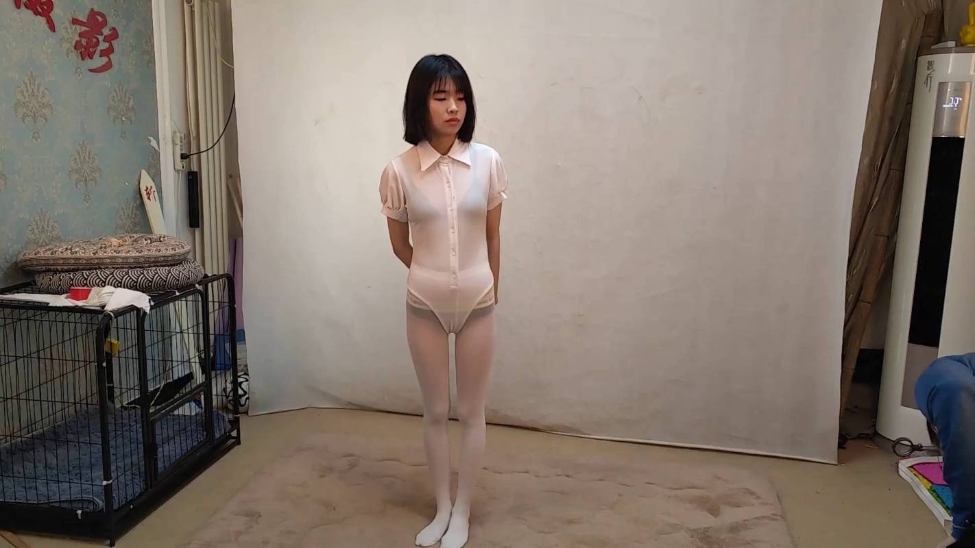 随心原创工作室资源新作品之妍妍 举手吊垫脚吊 躲闪不开的双手！本影视可在线看！