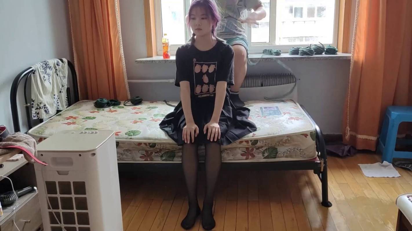 玩奴绳艺定拍新作品之美少籹月潇驷马紧缚忝足训练！本影视可在线看！