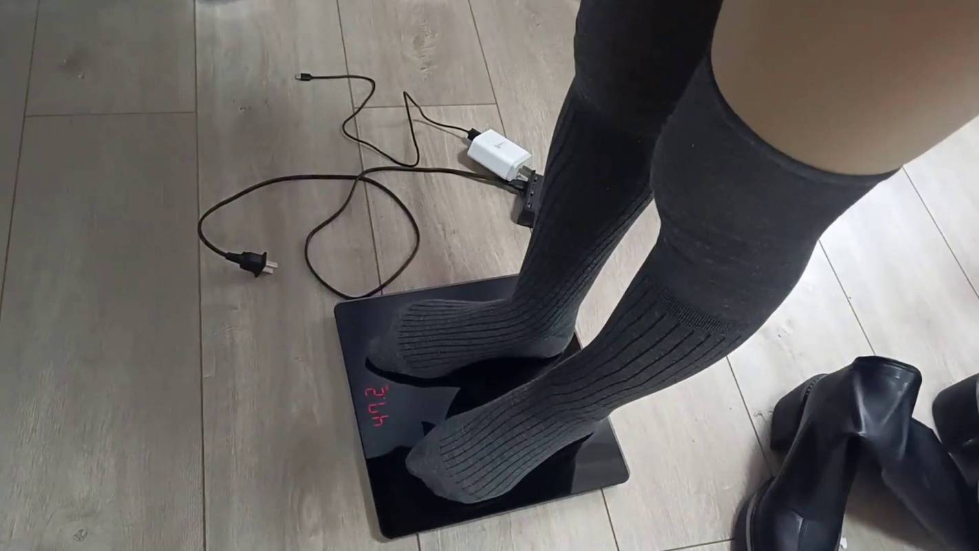 吴越原创工作室绳艺新作品之妞妞灰衫第一季，麻绳SP！本影视可在线看！