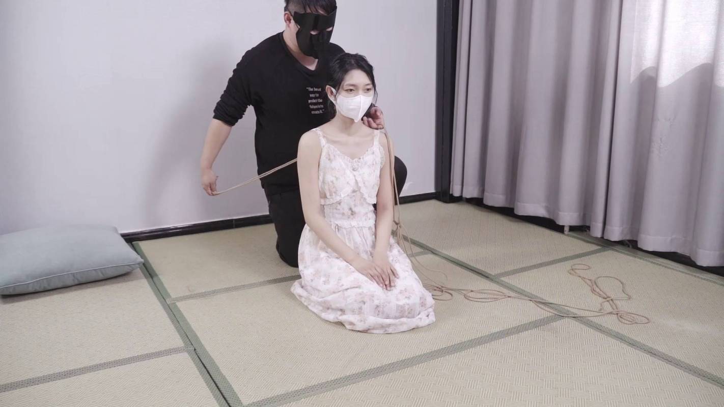 象人绳艺vk挠脚心新作品之猫猫白咝碎花裙首次TK尝试！！本影视可在线看！