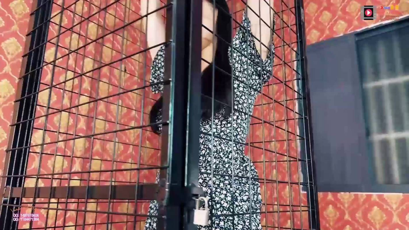 xiao素素定制，口枷绳艺，佳佳在铁笼被紧缚收集口水！本影视可在线看！