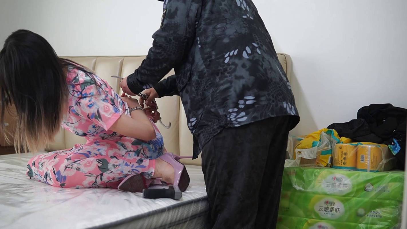 结绳而治kb，紧缚镣铐，夺命秘书被抓现形顺便审问一番！本影视可在线看！