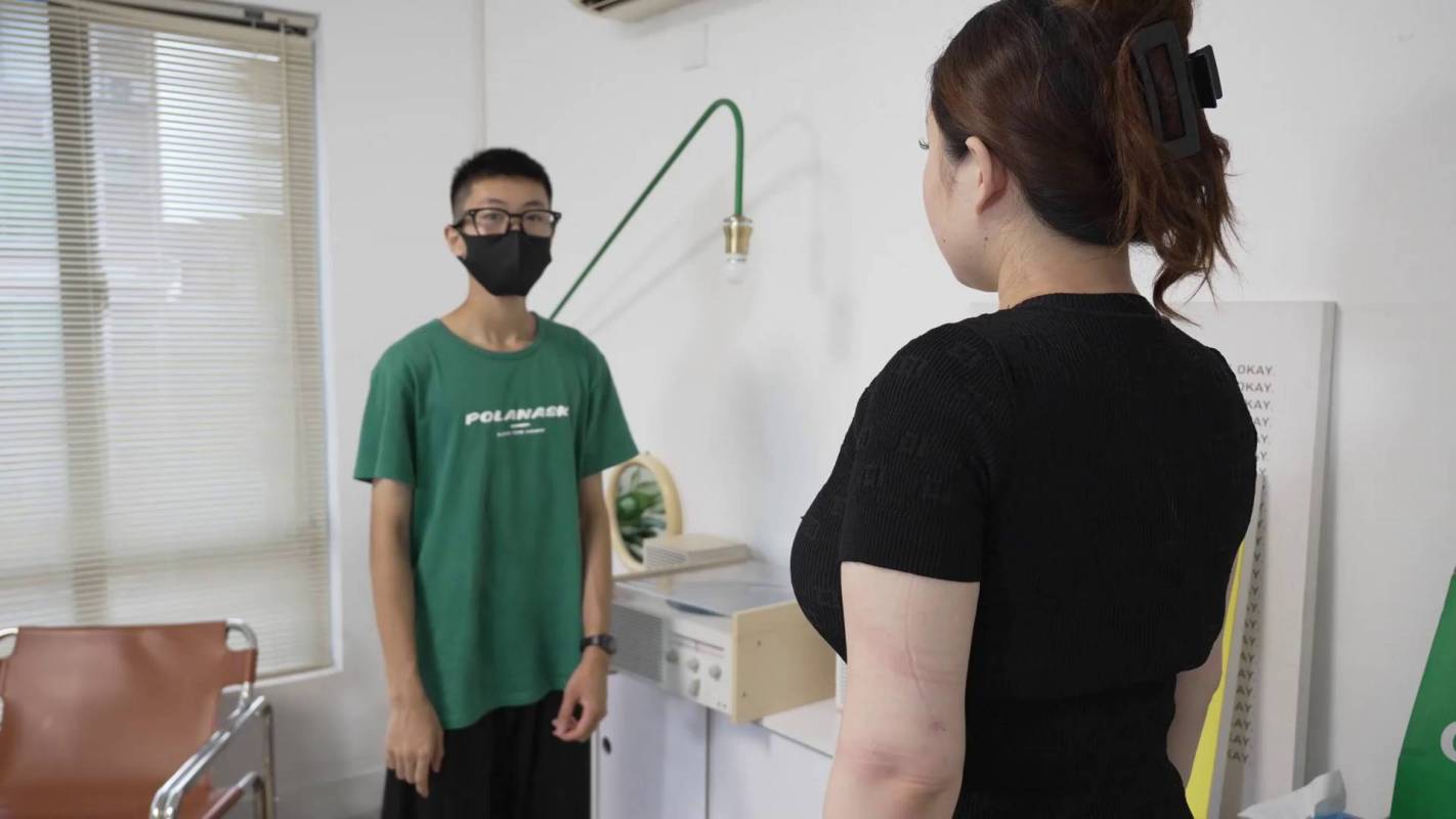 红鲤鱼原创绳艺，紧缚原创vk，女特工基本训练第一集！本影视可在线看！