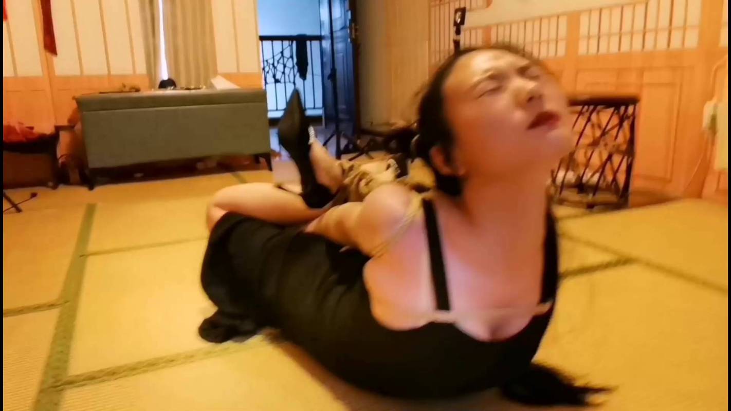 飞天原创，绳艺定拍，女孩子竟然也能被绑废！本影视可在线看！