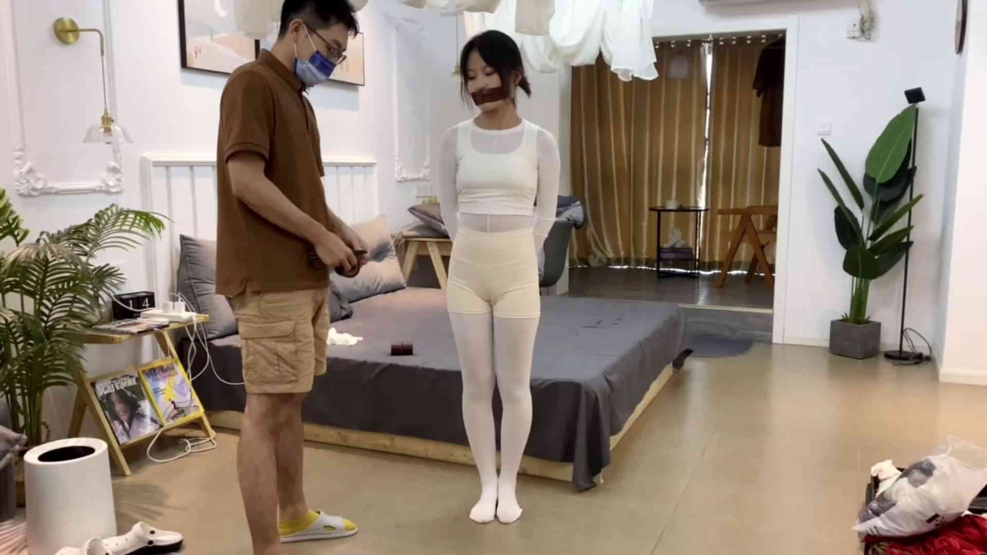 缚艺录定拍，紧缚原创，白色丝袜全身kb！本影视可在线看！