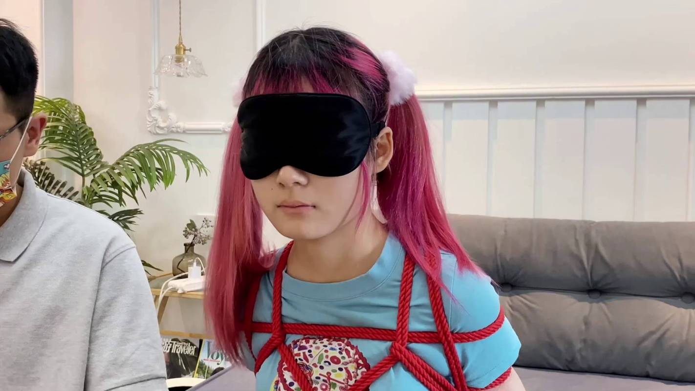 缚艺录定制，kb绳艺小说，双马尾新模小汪的紧缚之旅！可以在线看！