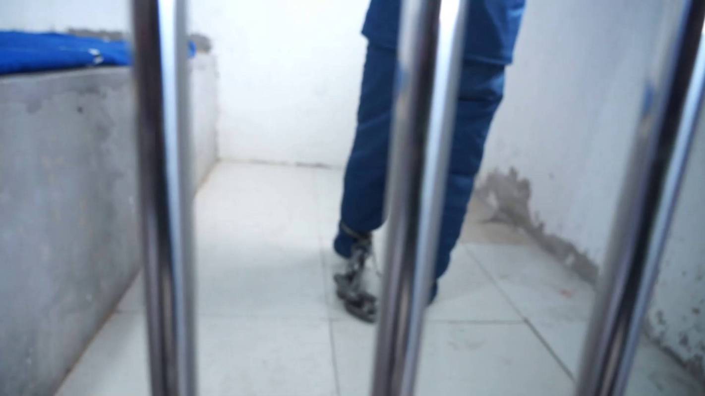 结绳而治绳艺定拍，缚乐园绳艺资源库，镣铐紧缚下的无谓挣扎！本作品可以在线观看！