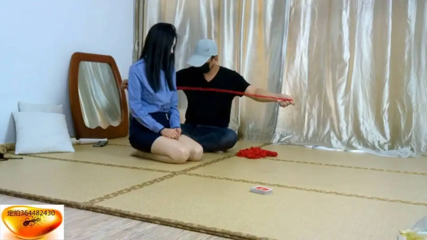 绳舞飞扬工作室紧缚，绝望的丝袜紧缚，菲娅体验经典的紧缚三角！本作品可以在线观看！